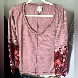 Umgee Mauve Top with Burgundy Floral Sleeves